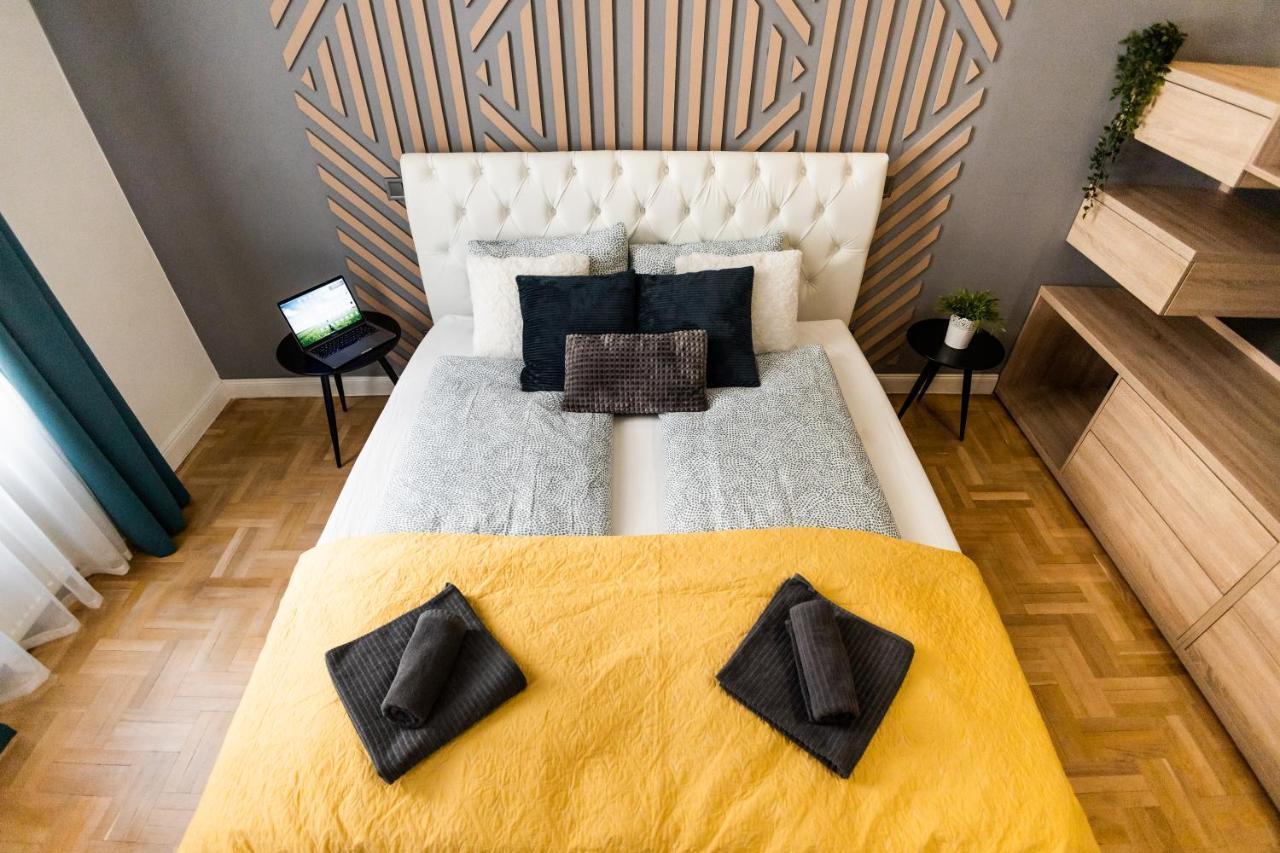 Deluxe Quentin Home Next To The Fashion Street Budapest Eksteriør billede